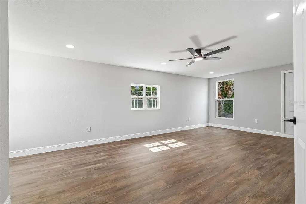 1039 Clairborne Street Holiday FL 34690
