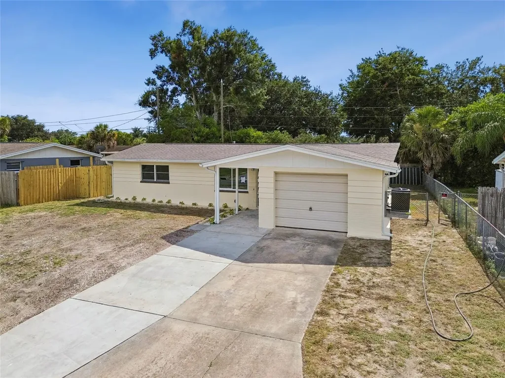 1039 Clairborne Street Holiday FL 34690