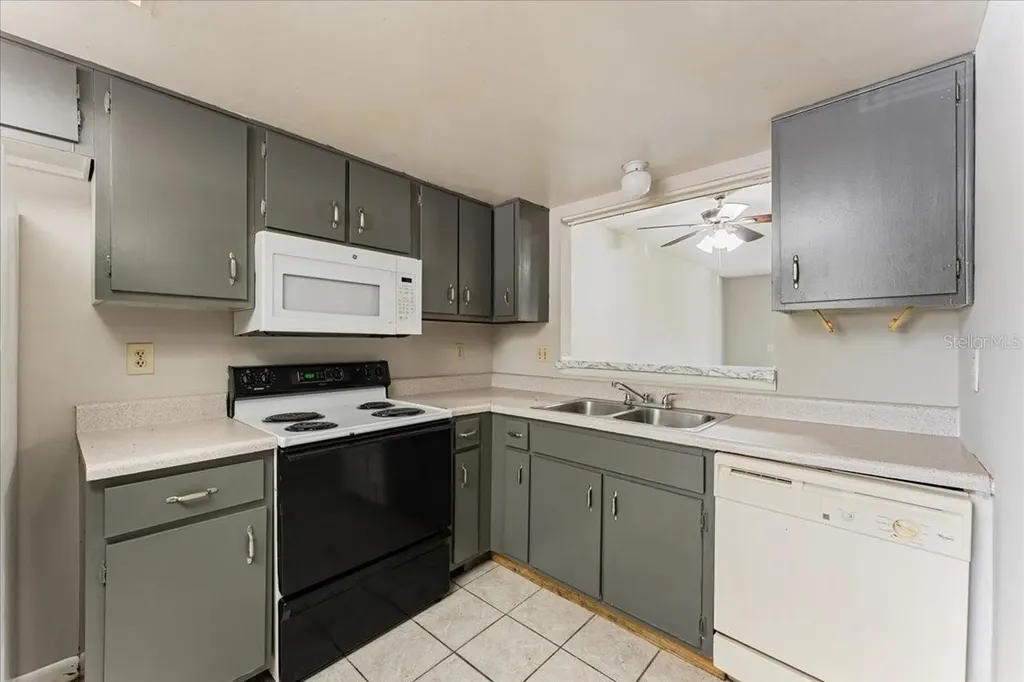 6332 Newtown Circle Tampa FL 33615