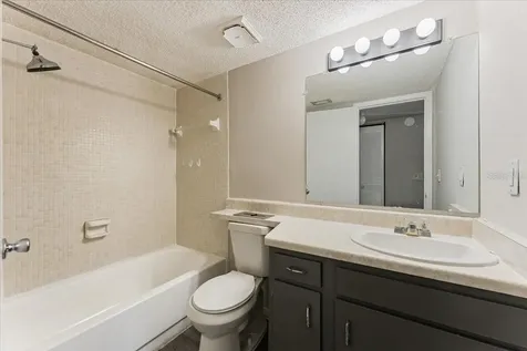 6332 Newtown Circle Tampa FL 33615