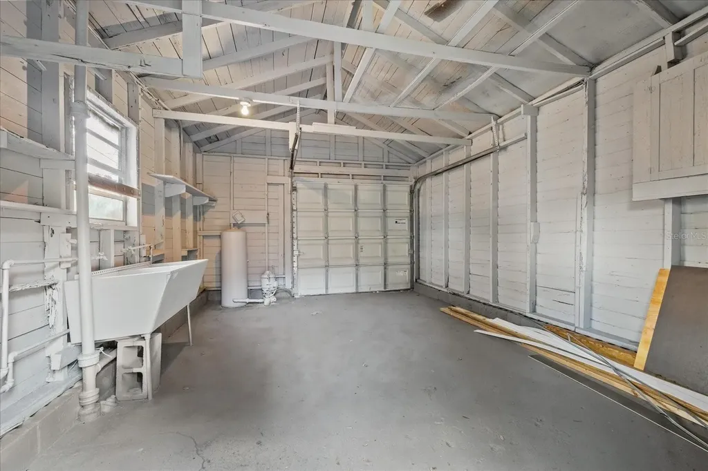 1618 12th Street S St Petersburg FL 33705
