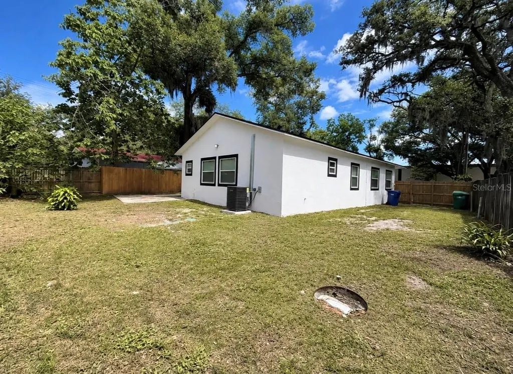 4220 E Eva Street Tampa FL 33617