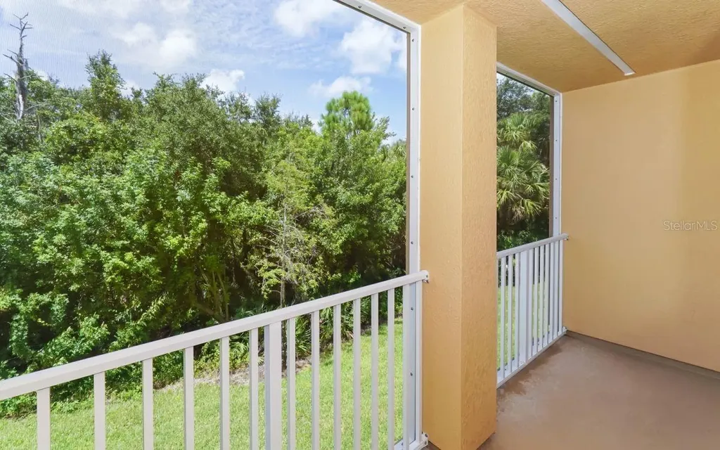 7339 Black Walnut Way Lakewood Ranch FL 34202