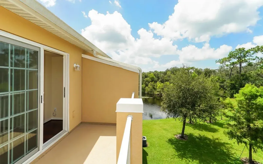 7339 Black Walnut Way Lakewood Ranch FL 34202