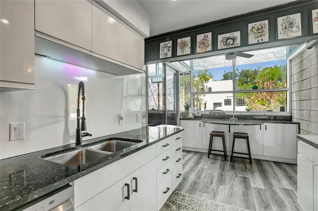312 S Riverhills Drive Tampa FL 33617