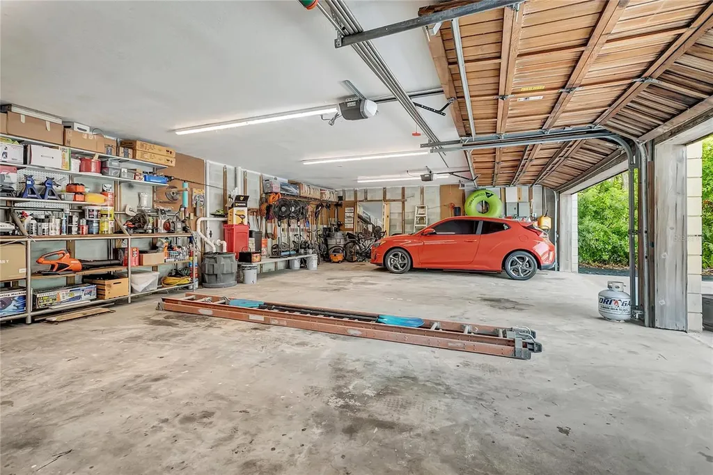 312 S Riverhills Drive Tampa FL 33617