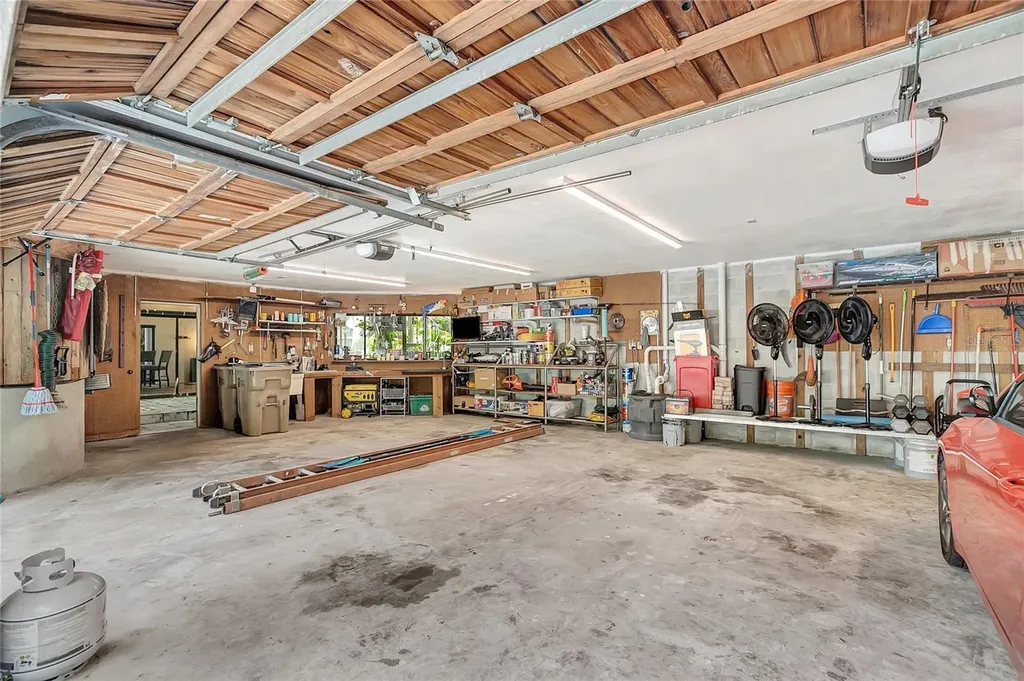 312 S Riverhills Drive Tampa FL 33617