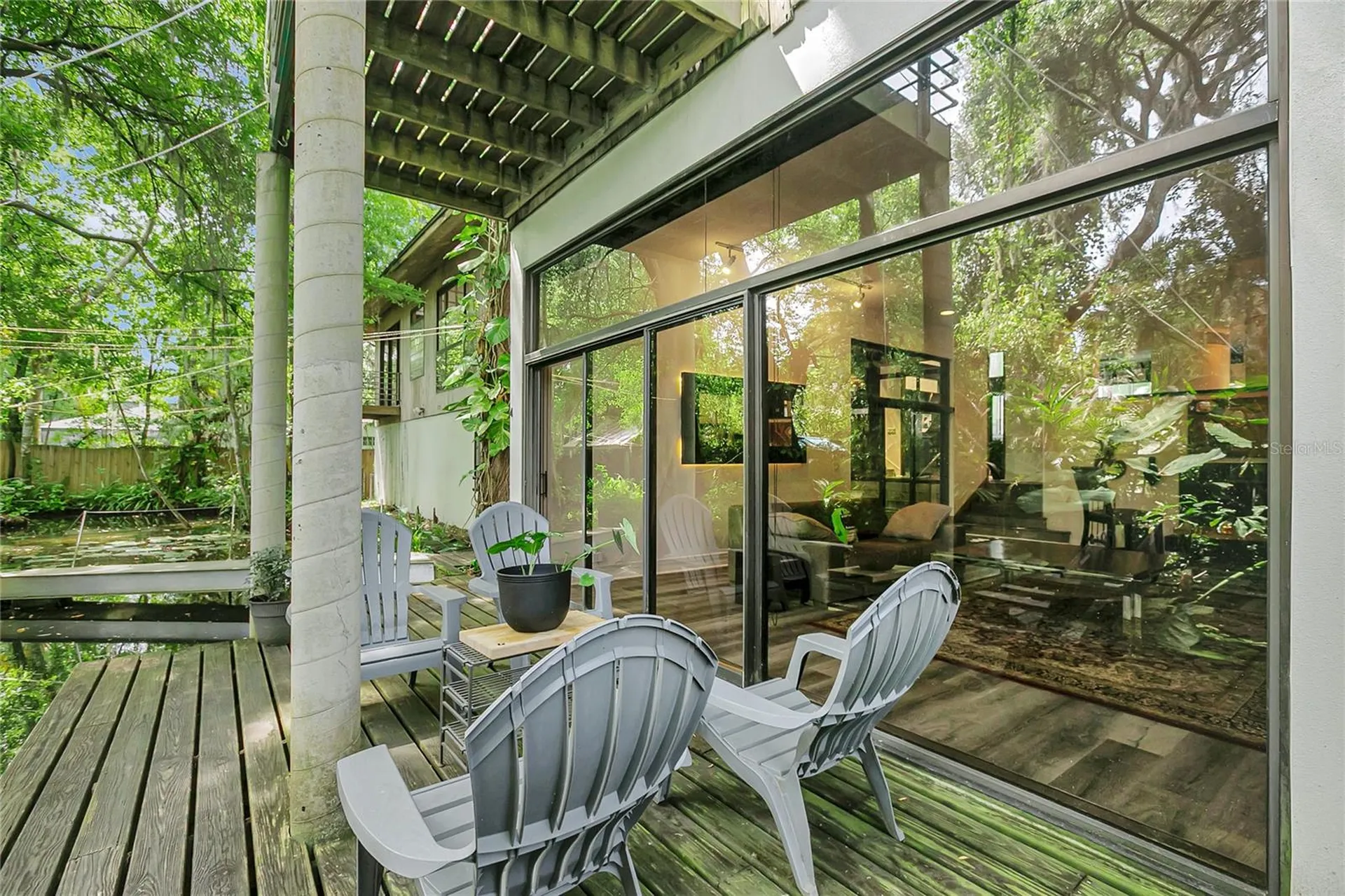 312 S Riverhills Drive Tampa FL 33617
