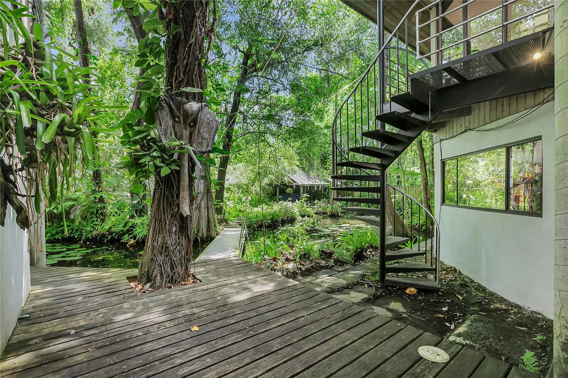 312 S Riverhills Drive Tampa FL 33617
