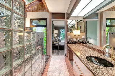 312 S Riverhills Drive Tampa FL 33617