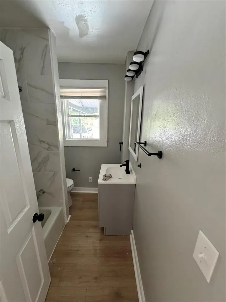 1847 19th Street S St Petersburg FL 33712