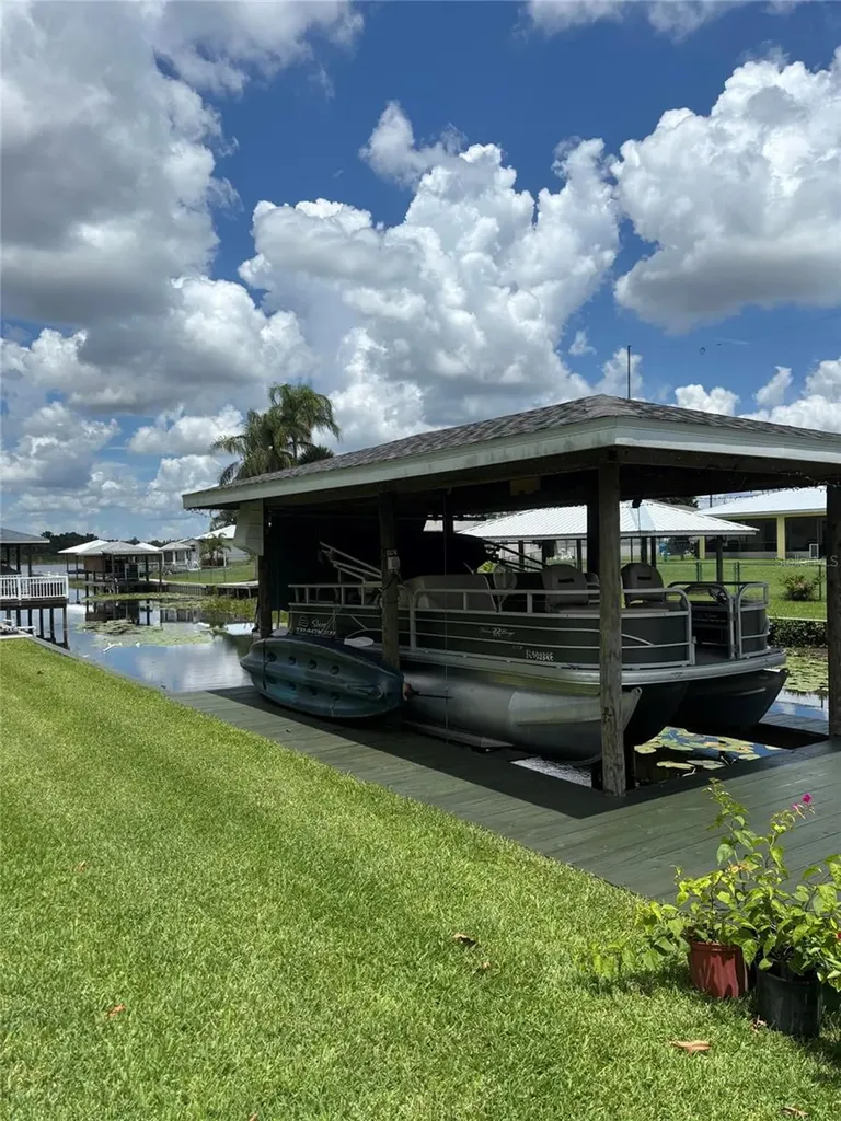 121 Daisy Lane Lake Placid FL 33852