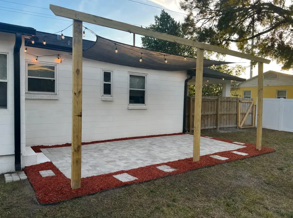 1715 W Grace Street Tampa FL 33607