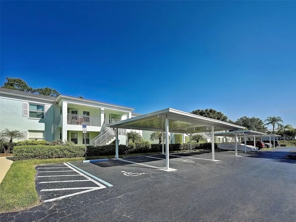 5725 Greenwood Avenue North Port FL 34287
