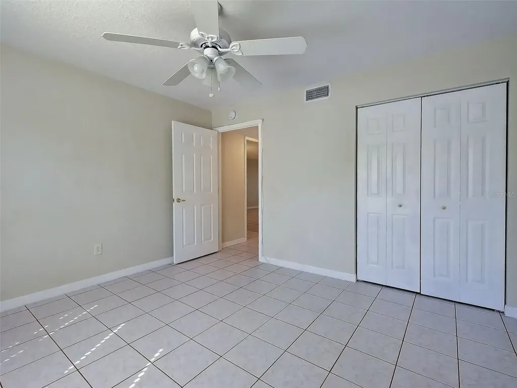 5725 Greenwood Avenue North Port FL 34287