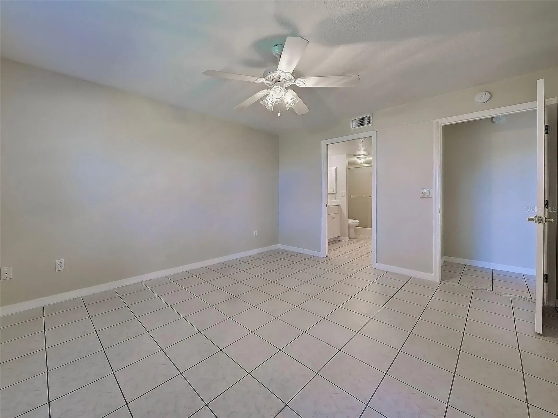 5725 Greenwood Avenue North Port FL 34287