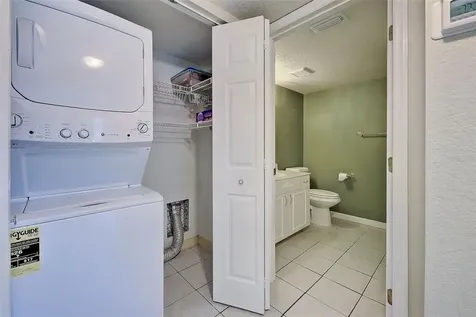 5725 Greenwood Avenue North Port FL 34287