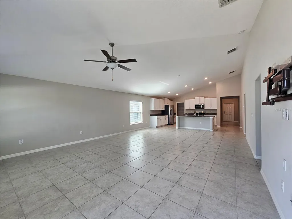 165 Rain Berry Avenue Ruskin FL 33570