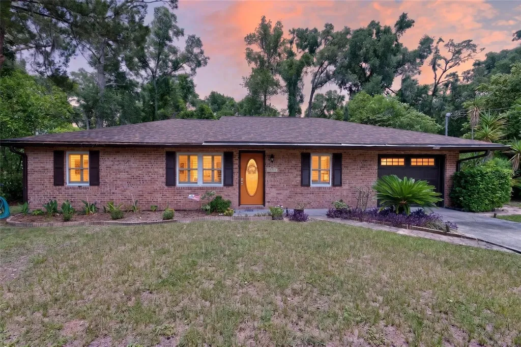 26714 NW 3rd Place Newberry FL 32669