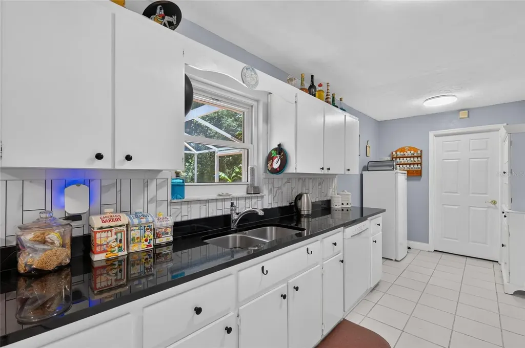 26714 NW 3rd Place Newberry FL 32669