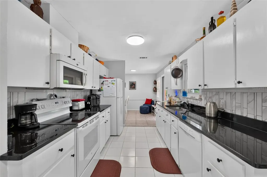 26714 NW 3rd Place Newberry FL 32669
