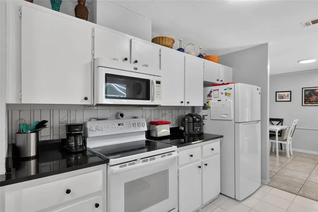 26714 NW 3rd Place Newberry FL 32669