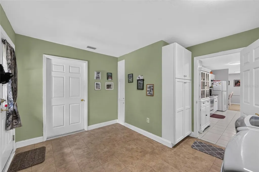 26714 NW 3rd Place Newberry FL 32669