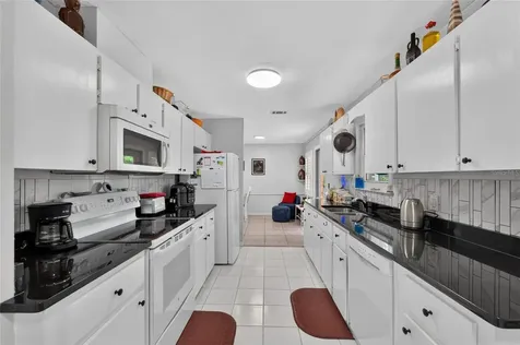 26714 NW 3rd Place Newberry FL 32669
