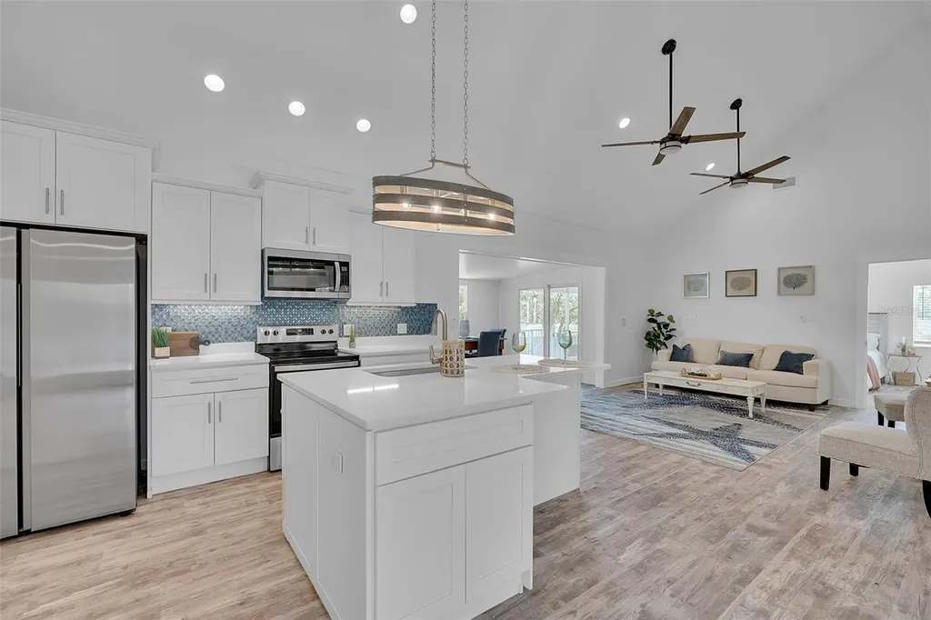 1057 Bayshore Drive Terra Ceia FL 34250
