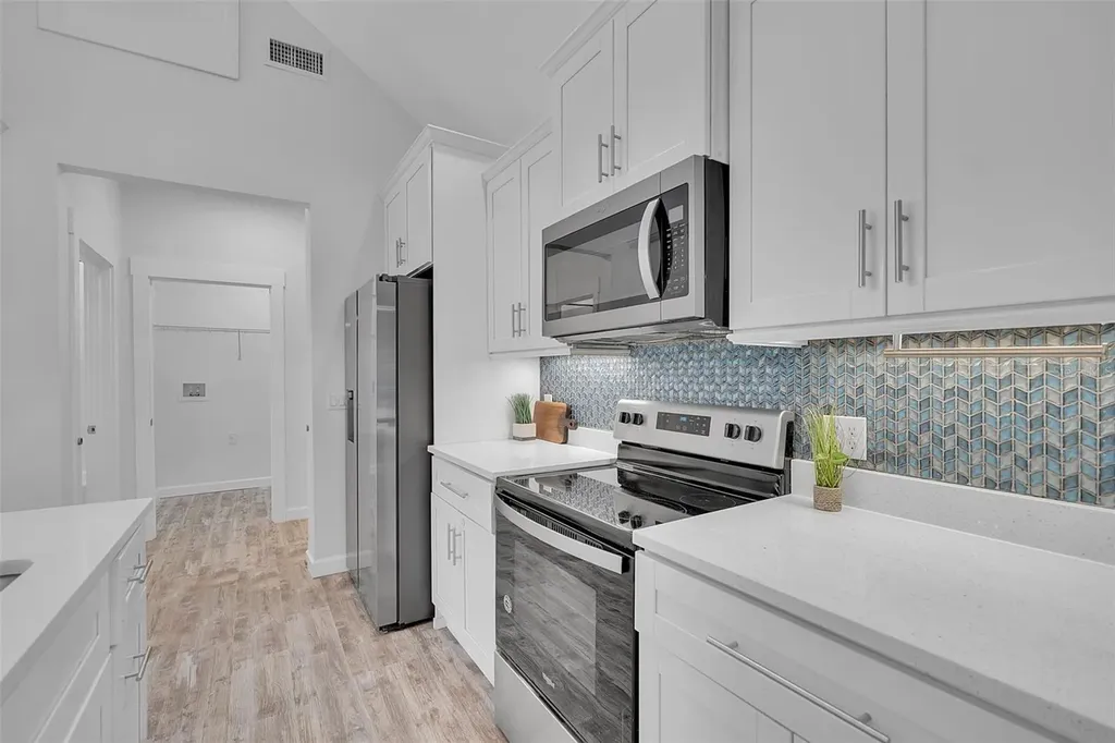 1057 Bayshore Drive Terra Ceia FL 34250