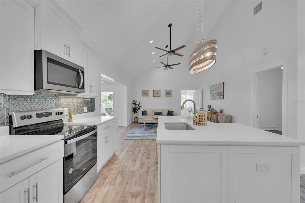 1057 Bayshore Drive Terra Ceia FL 34250