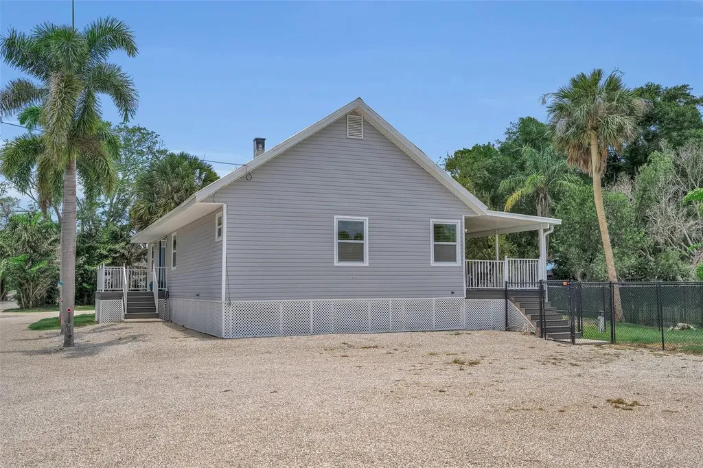 1057 Bayshore Drive Terra Ceia FL 34250