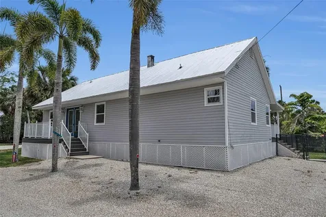 1057 Bayshore Drive Terra Ceia FL 34250