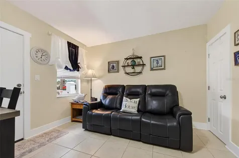 908 Villas Drive Venice FL 34285