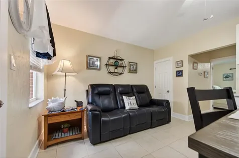 908 Villas Drive Venice FL 34285