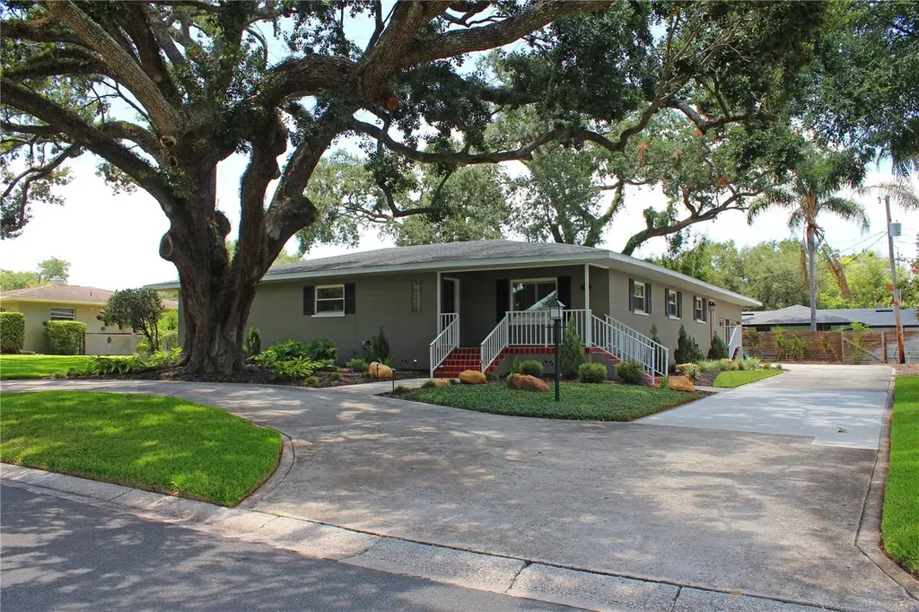 1522 Del Crest Place Lakeland FL 33803