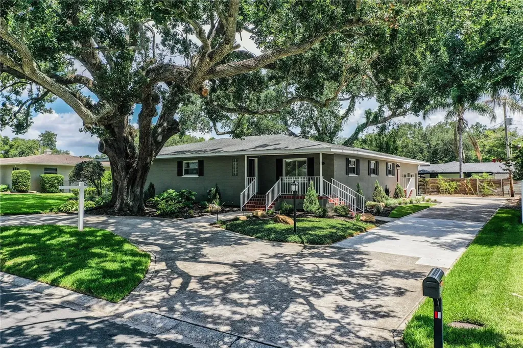 1522 Del Crest Place Lakeland FL 33803