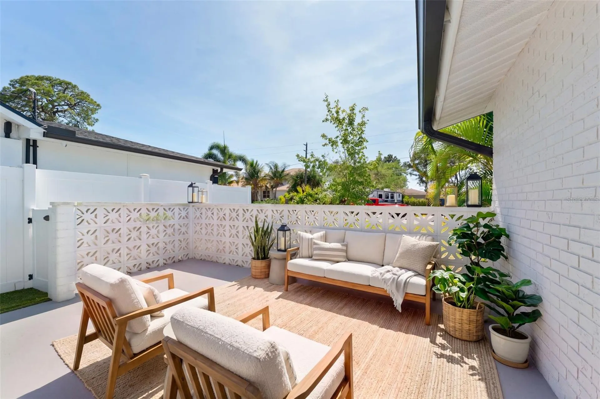 140 88 Th Avenue NE St Petersburg FL 33702