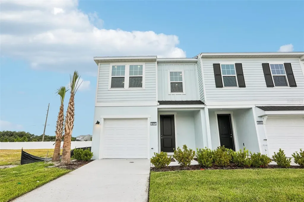 6876 Holcombe Down Drive Zephyrhills FL 33541
