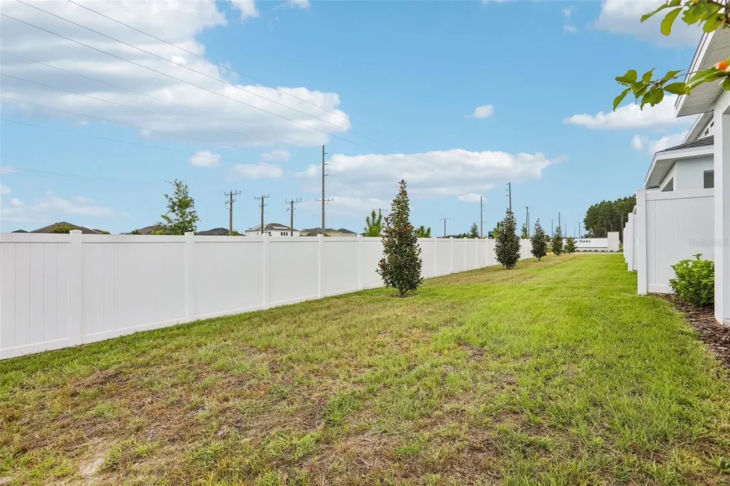 6876 Holcombe Down Drive Zephyrhills FL 33541