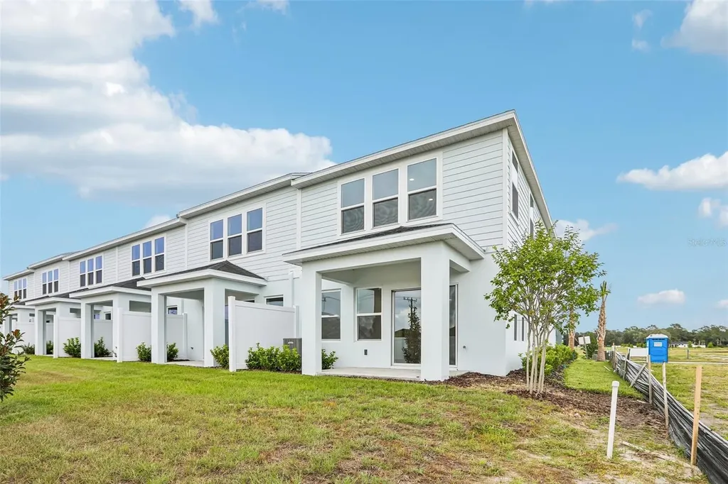 6876 Holcombe Down Drive Zephyrhills FL 33541
