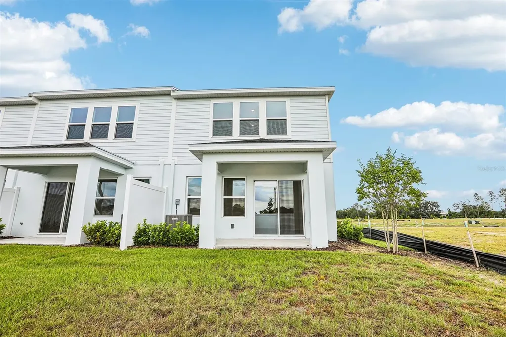 6876 Holcombe Down Drive Zephyrhills FL 33541