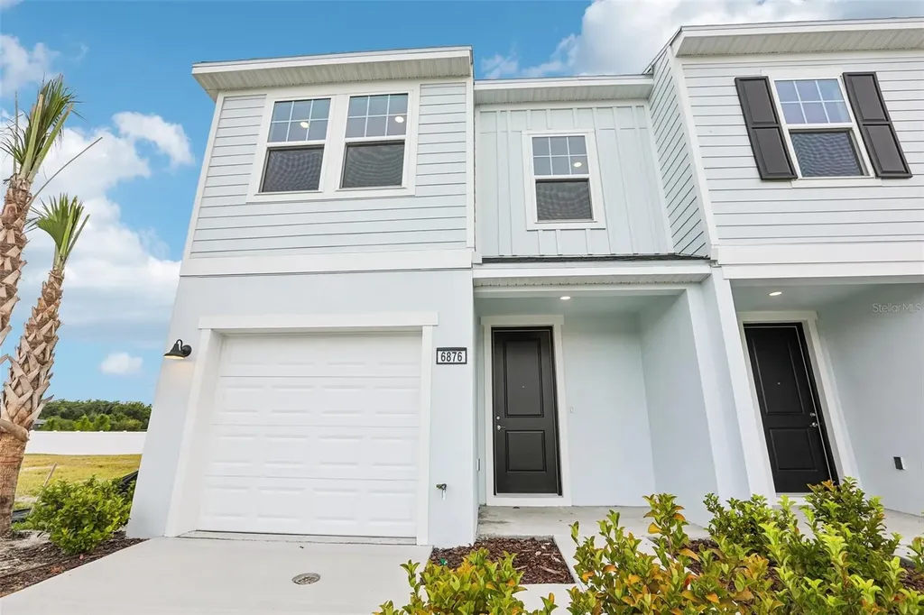 6876 Holcombe Down Drive Zephyrhills FL 33541