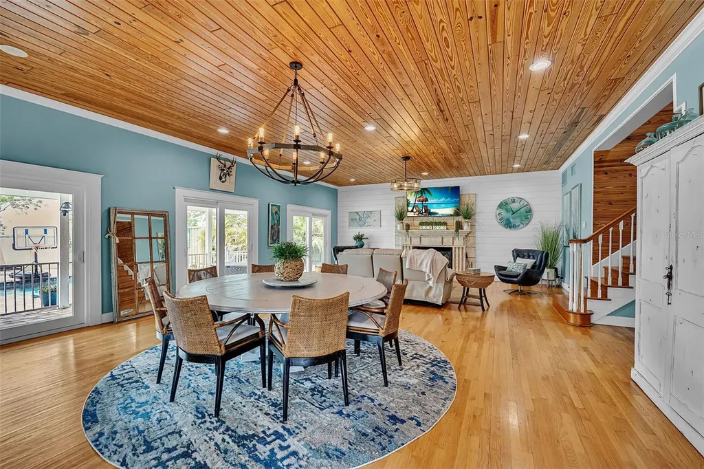 70 Mound Place Terra Ceia FL 34250