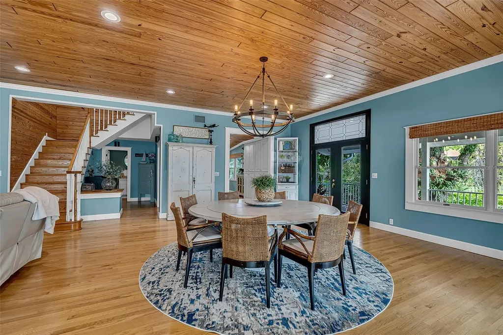 70 Mound Place Terra Ceia FL 34250