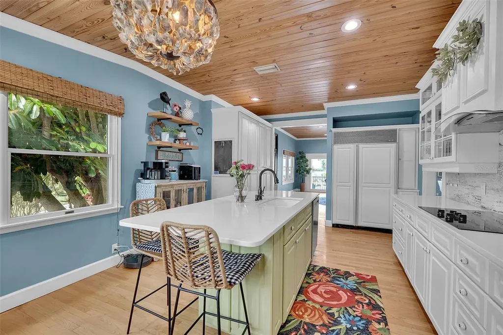 70 Mound Place Terra Ceia FL 34250