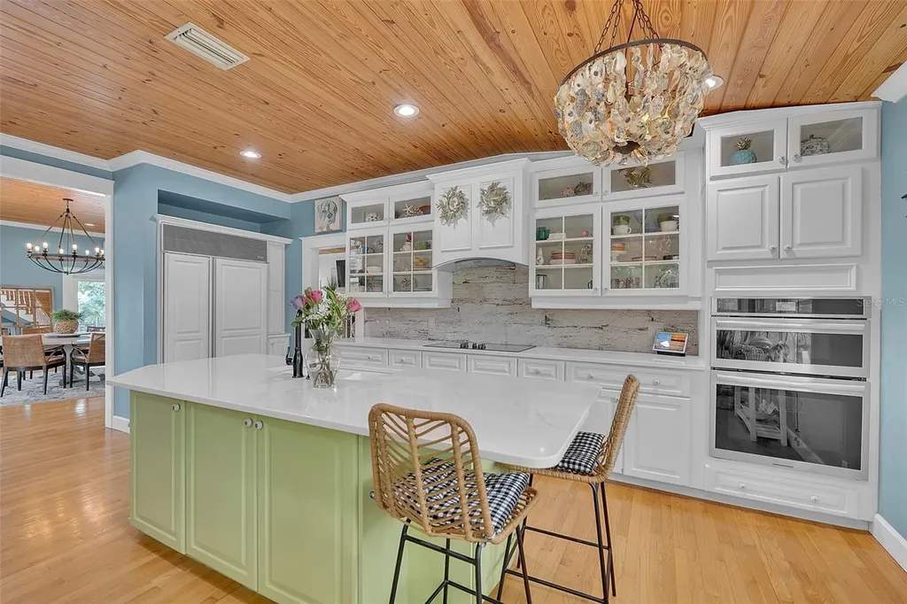 70 Mound Place Terra Ceia FL 34250