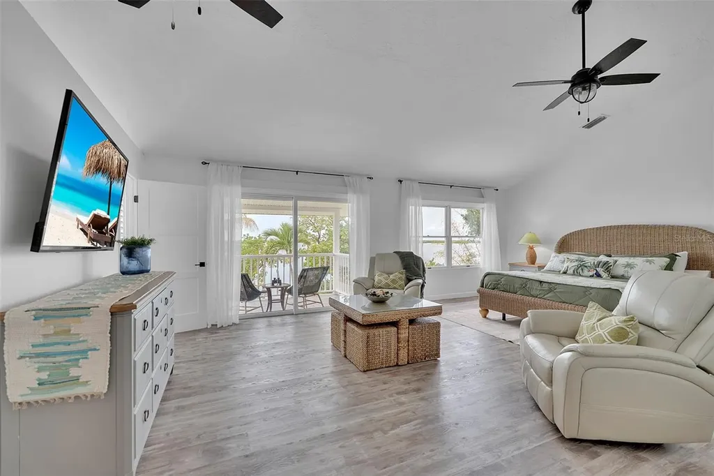 70 Mound Place Terra Ceia FL 34250