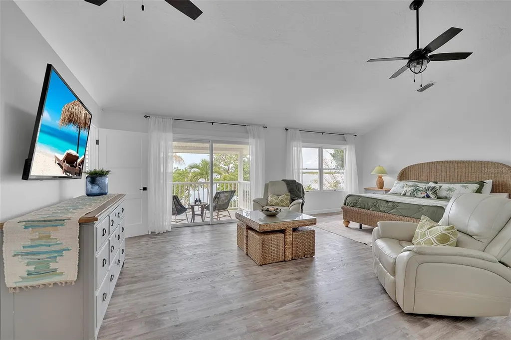 70 Mound Place Terra Ceia FL 34250