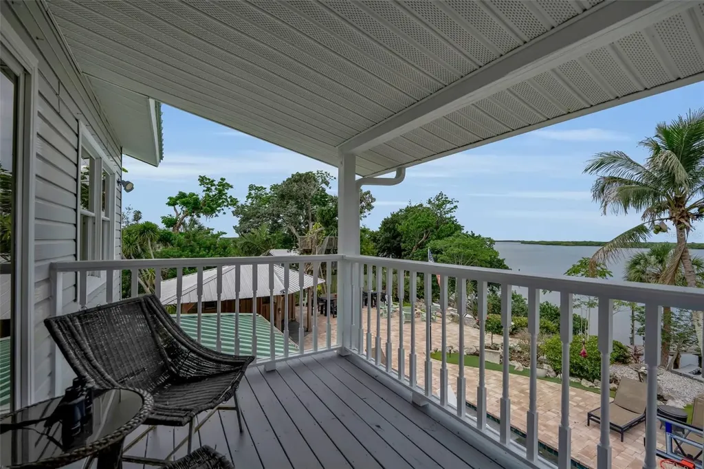 70 Mound Place Terra Ceia FL 34250